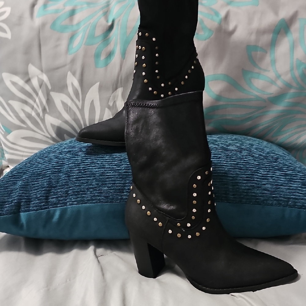 Chic Black Studded Heeled Boots